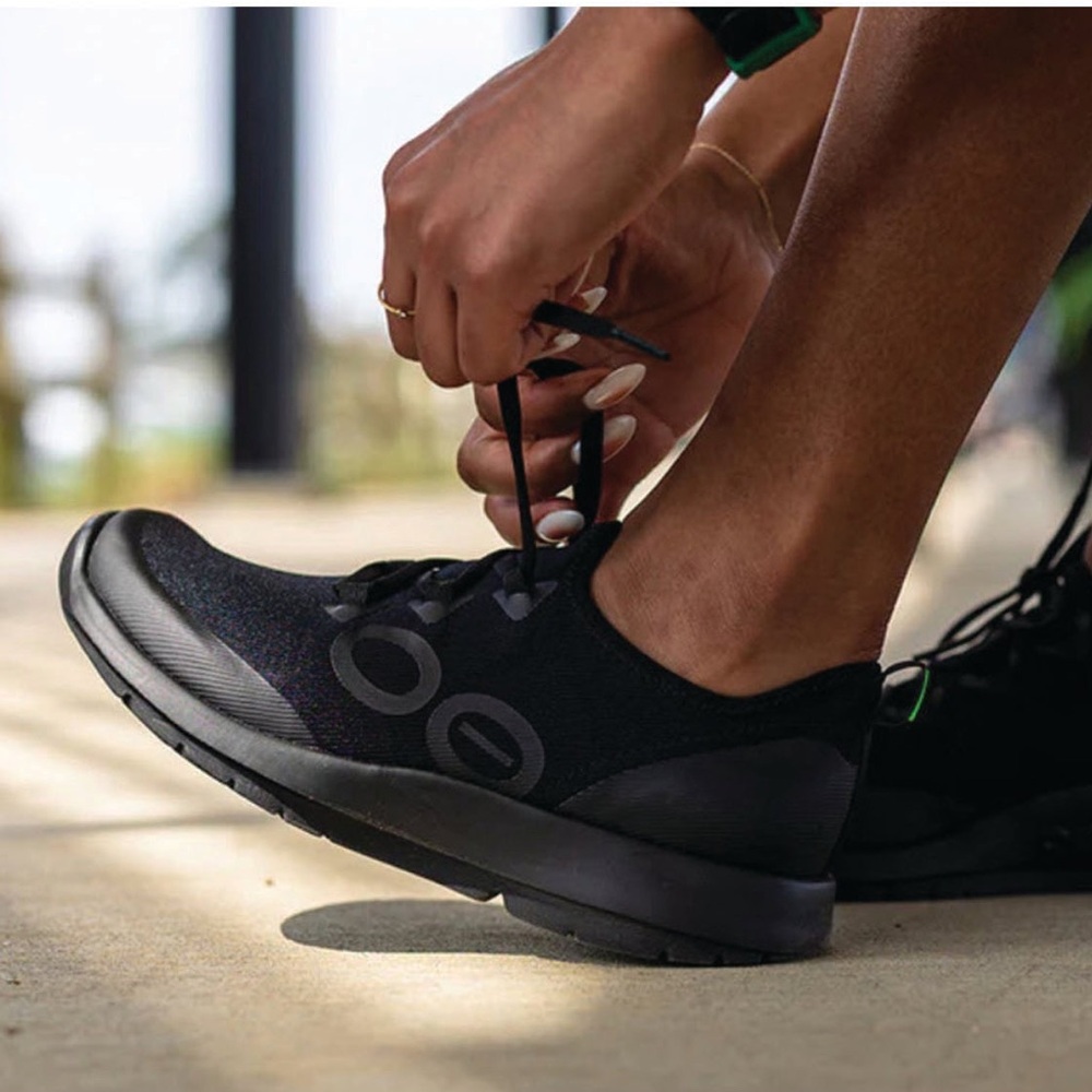 OOFOS OOmg Sport LS Recovery Shoe Black | Size 41